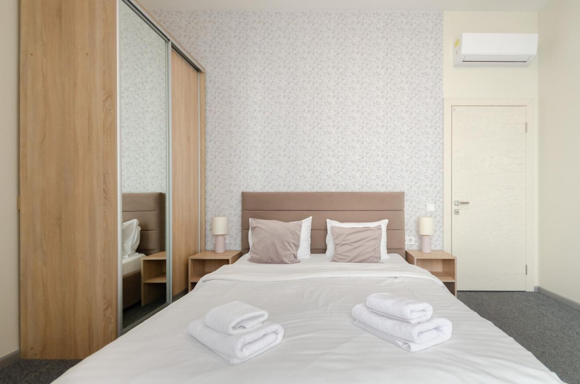 Kyiv View Railway Station Hotel Bagian luar foto