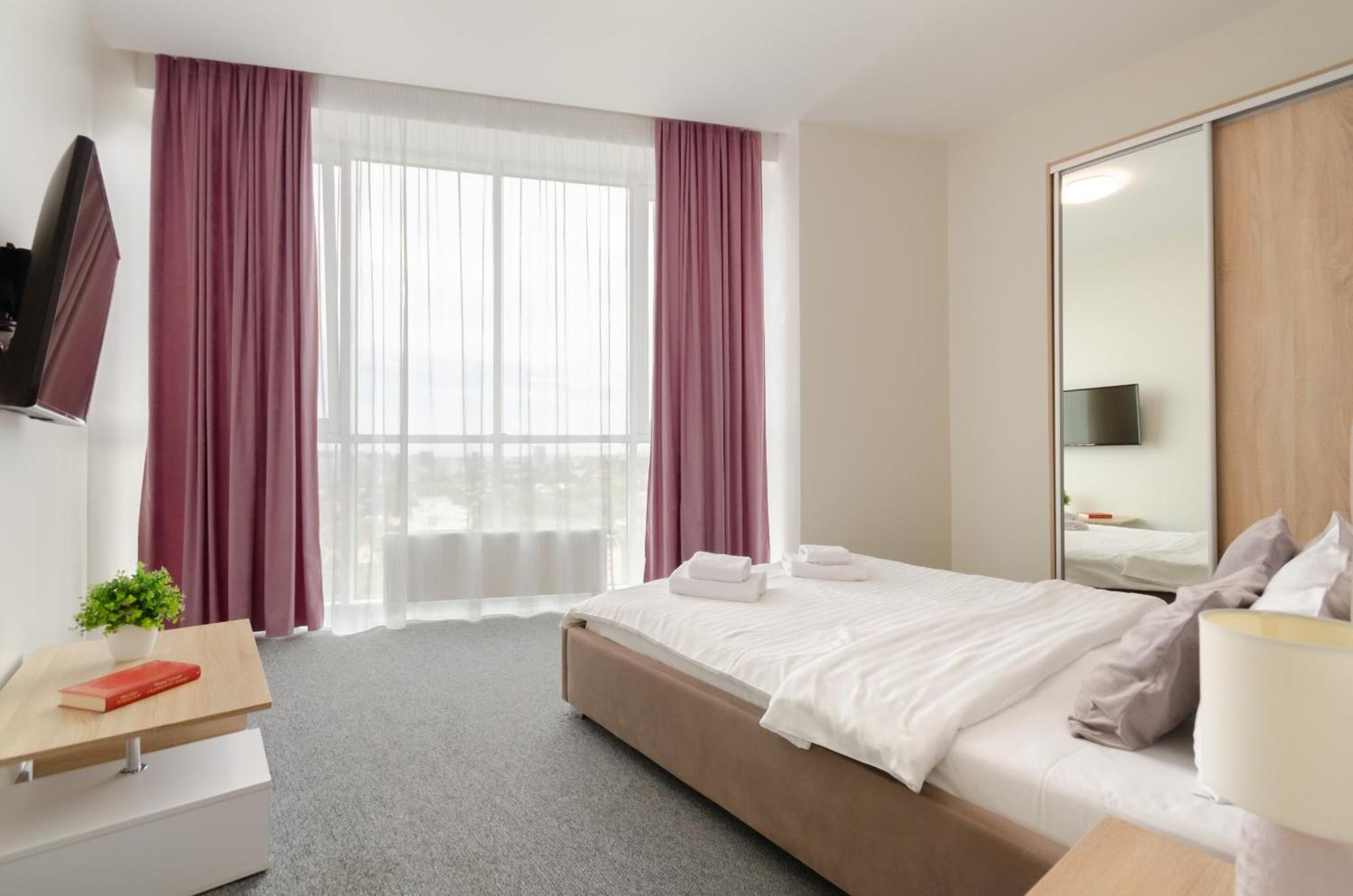 Kyiv View Railway Station Hotel Bagian luar foto