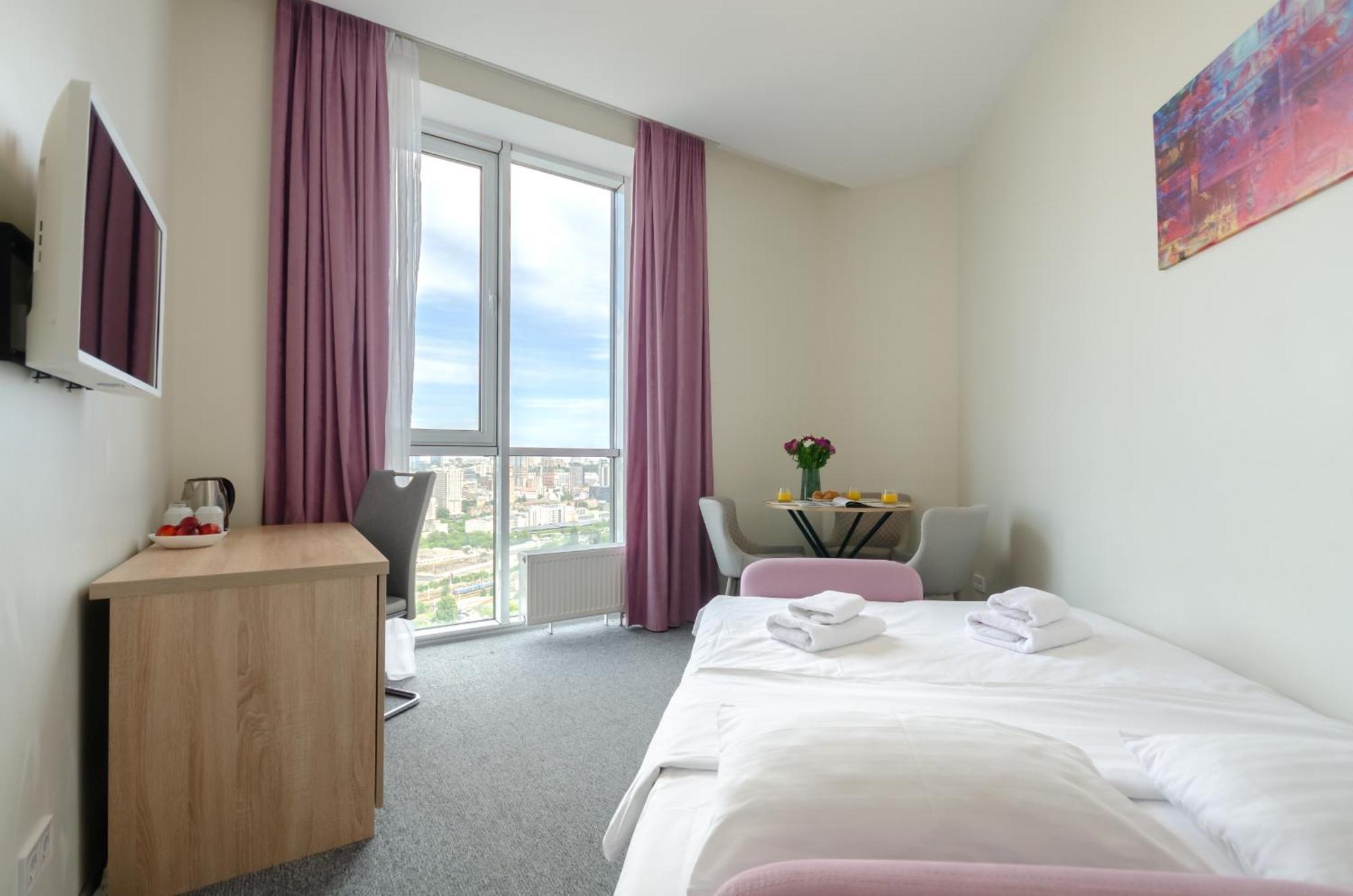 Kyiv View Railway Station Hotel Bagian luar foto