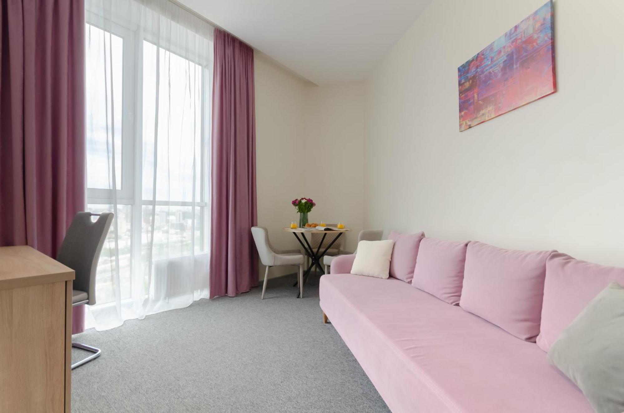 Kyiv View Railway Station Hotel Bagian luar foto